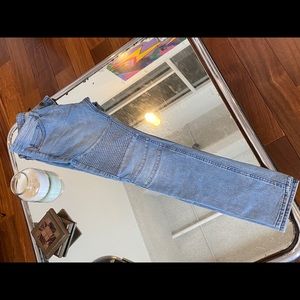 Men’s H&M Skinny Jeans. Light wash.